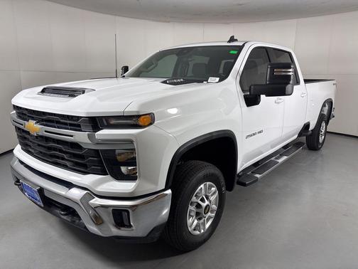 Summit White 2025 Chevrolet Silverado 2500 LT