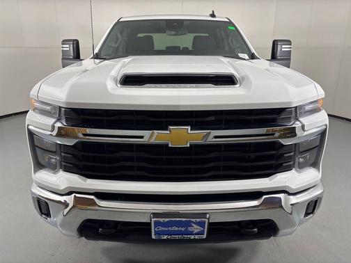 Summit White 2025 Chevrolet Silverado 2500 LT