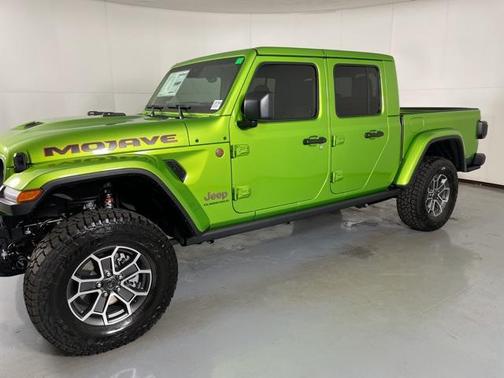 2025 Jeep Gladiator Mojave X