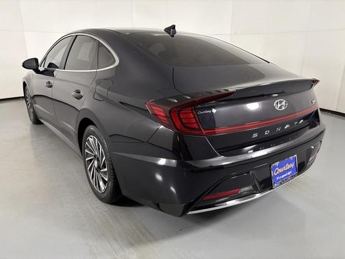 2023 Hyundai SONATA Hybrid SE