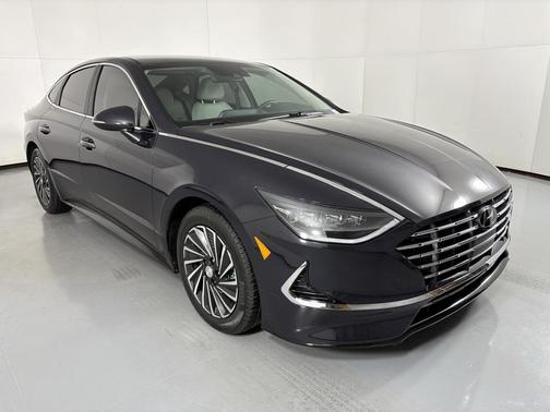 2023 Hyundai SONATA Hybrid SE