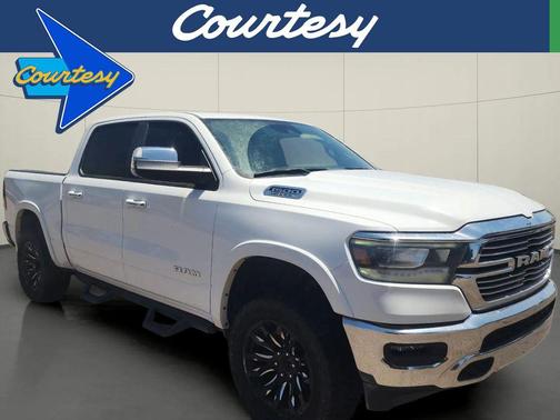 Bright White Clearcoat 2021 RAM 1500 Laramie