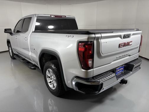 2022 GMC Sierra 1500 SLE