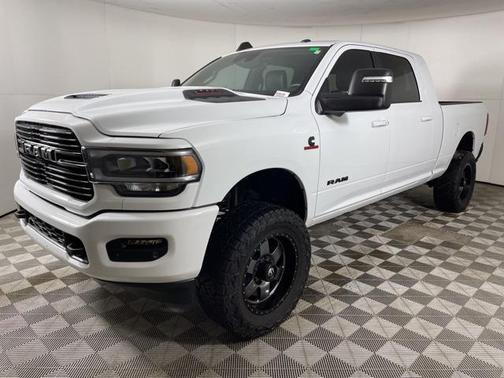 2024 RAM 2500 Laramie Crew Cab 4x4 6'4' Box