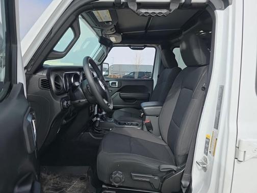 2022 Jeep Wrangler Willys