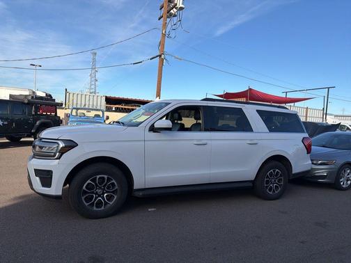 2024 Ford Expedition Max XLT
