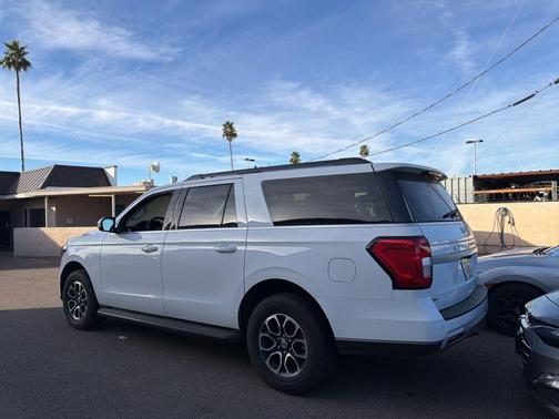 2024 Ford Expedition Max XLT