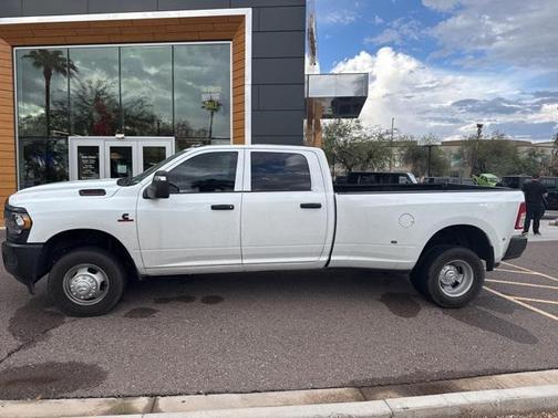2024 RAM 3500 Tradesman Crew Cab 4x4 8' Box