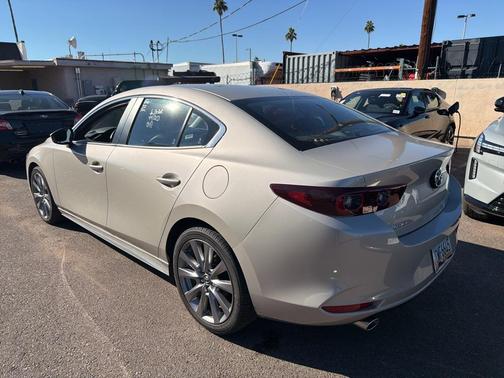 2025 Mazda Mazda3 FWD w/Preferred Package