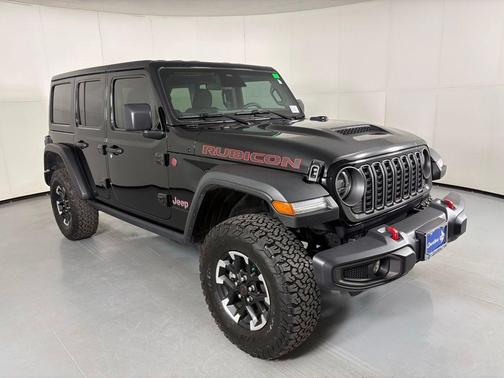 Black Clearcoat 2026 Jeep Wrangler Rubicon