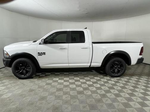 2022 RAM 1500 Classic Warlock Quad Cab 4x4 6'4' Box