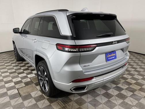 2022 Jeep Grand Cherokee Overland