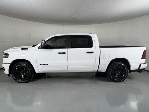 Bright White Clearcoat 2026 RAM 1500 Big Horn/Lone Star