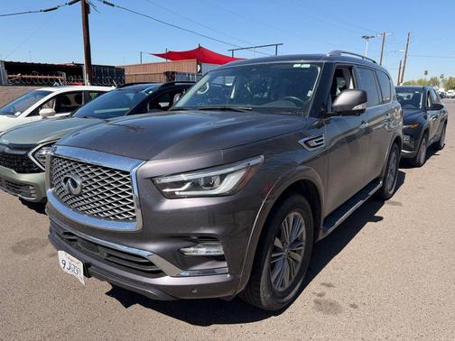 2024 INFINITI QX80 Luxe