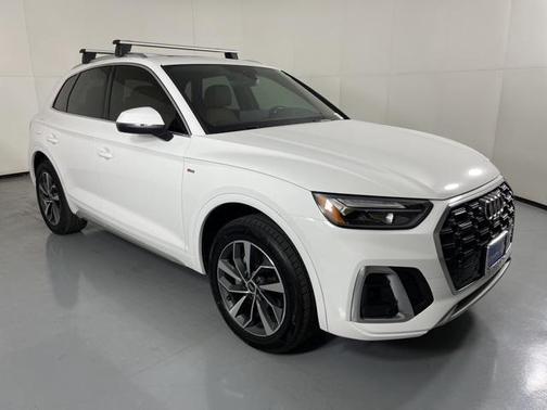 2023 Audi Q5 45 S line Premium Plus