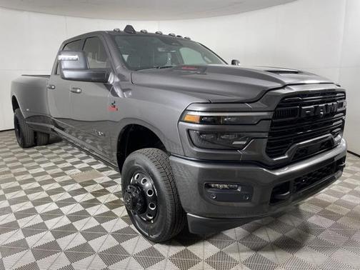 2025 RAM 3500 Laramie Crew Cab 4x4 8' Box