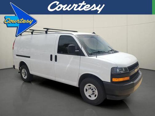 Summit White 2022 Chevrolet Express 2500 Work Van