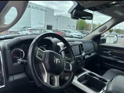 2018 RAM 3500 Laramie Crew Cab 4x4 6'4' Box