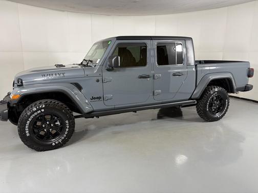 2026 Jeep Gladiator Willys 4x4