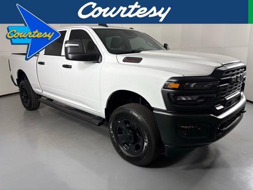 2026 RAM 2500 Tradesman Crew Cab 4x4 6'4' Box