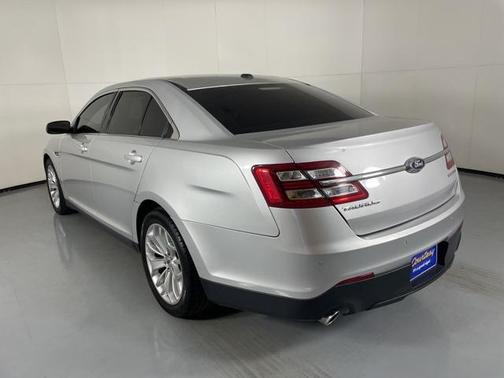2019 Ford Taurus Limited