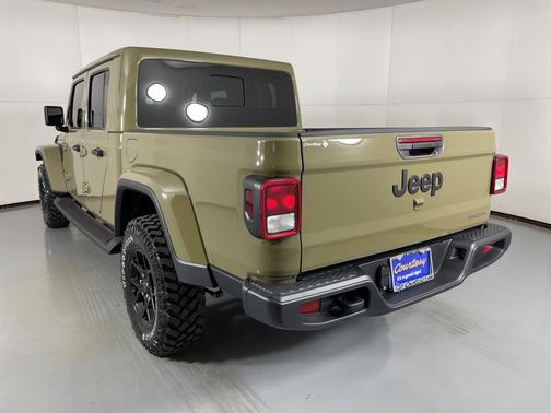 2025 Jeep Gladiator High Tide