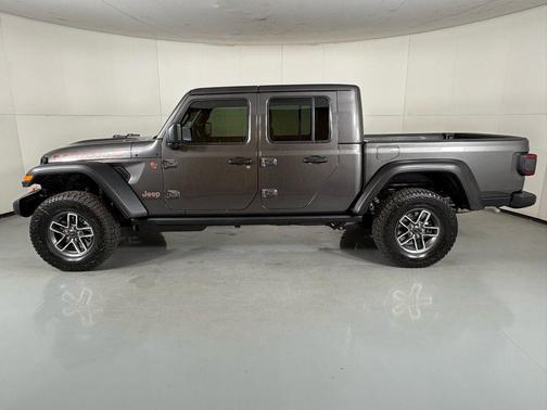 2026 Jeep Gladiator Mojave 4x4
