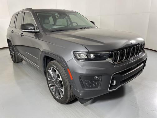 2022 Jeep Grand Cherokee Overland
