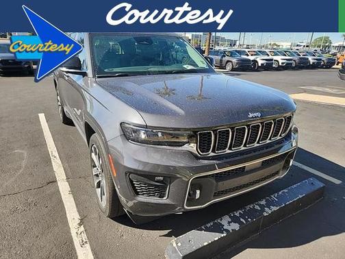 2022 Jeep Grand Cherokee Overland