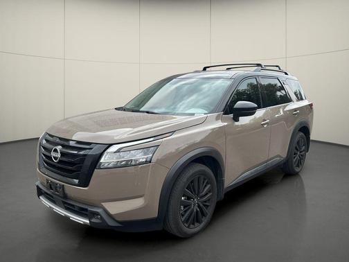 2024 Nissan Pathfinder Platinum FWD