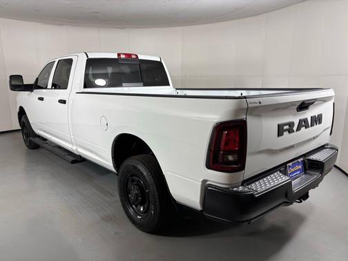 2026 RAM 2500 Tradesman Crew Cab 4x2 8' Box