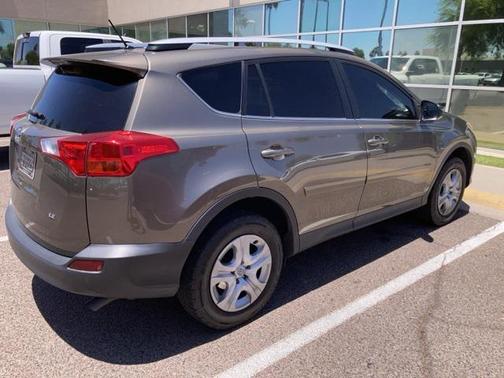 2014 Toyota RAV4 LE