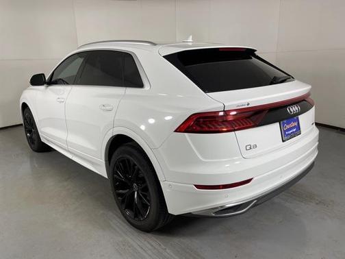 Carrara White 2023 Audi Q8 55 Premium