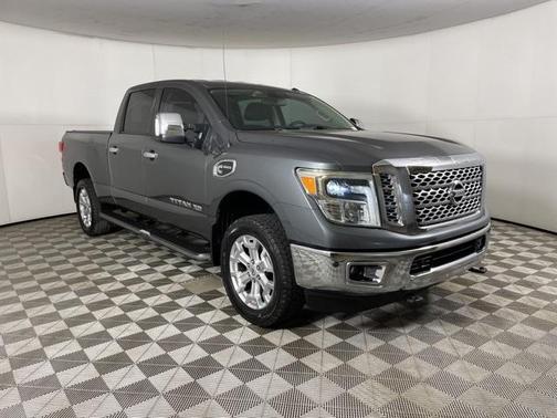 2017 Nissan Titan XD SL