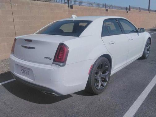 2022 Chrysler 300 S