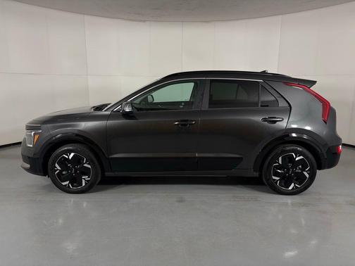 Graphite Gray 2024 Kia Niro EV Wind