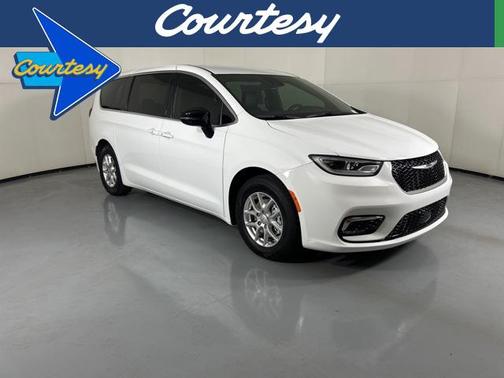 2025 Chrysler Pacifica L