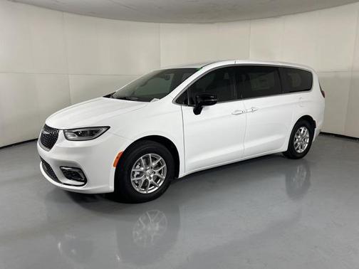 2025 Chrysler Pacifica L