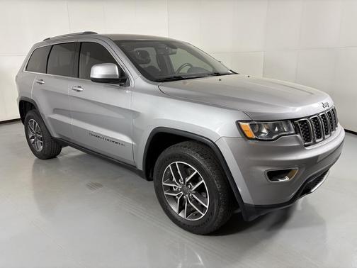 2020 Jeep Grand Cherokee Laredo