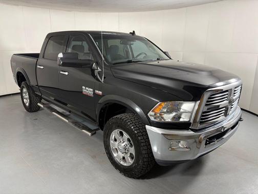 Brilliant Black Crystal Pearlcoat 2018 RAM 2500 Big Horn Crew Cab 4x4 6'4' Box