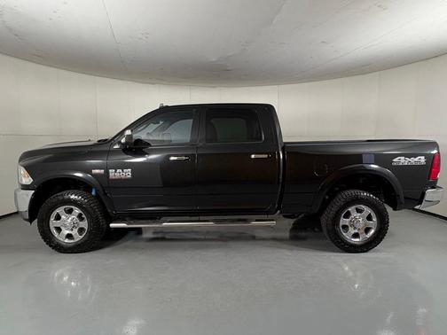 Brilliant Black Crystal Pearlcoat 2018 RAM 2500 Big Horn Crew Cab 4x4 6'4' Box