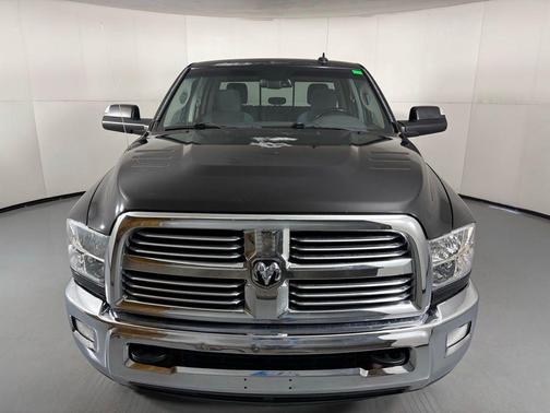 Brilliant Black Crystal Pearlcoat 2018 RAM 2500 Big Horn Crew Cab 4x4 6'4' Box