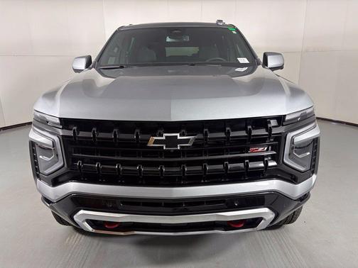 Sterling Gray Metallic 2026 Chevrolet Suburban Z71, 4WD