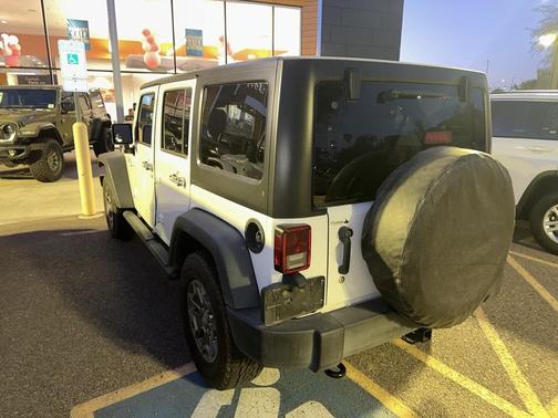 2017 Jeep Wrangler Unlimited Sport