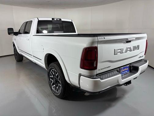 2026 RAM 3500 Limited Crew Cab 4x4 8' Box