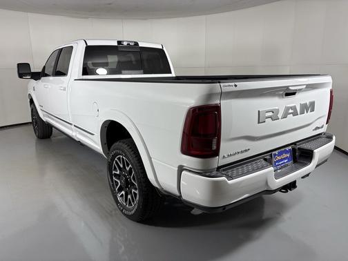 2026 RAM 3500 Limited Crew Cab 4x4 8' Box