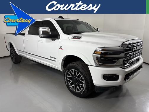 2026 RAM 3500 Limited Crew Cab 4x4 8' Box