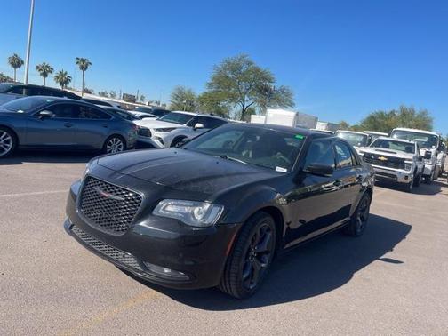 2023 Chrysler 300 S