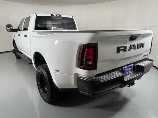 2026 RAM 3500 Tradesman Crew Cab 4x4 8' Box