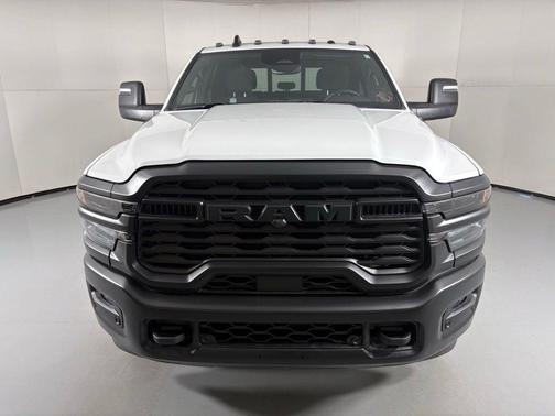 2026 RAM 3500 Tradesman Crew Cab 4x4 8' Box